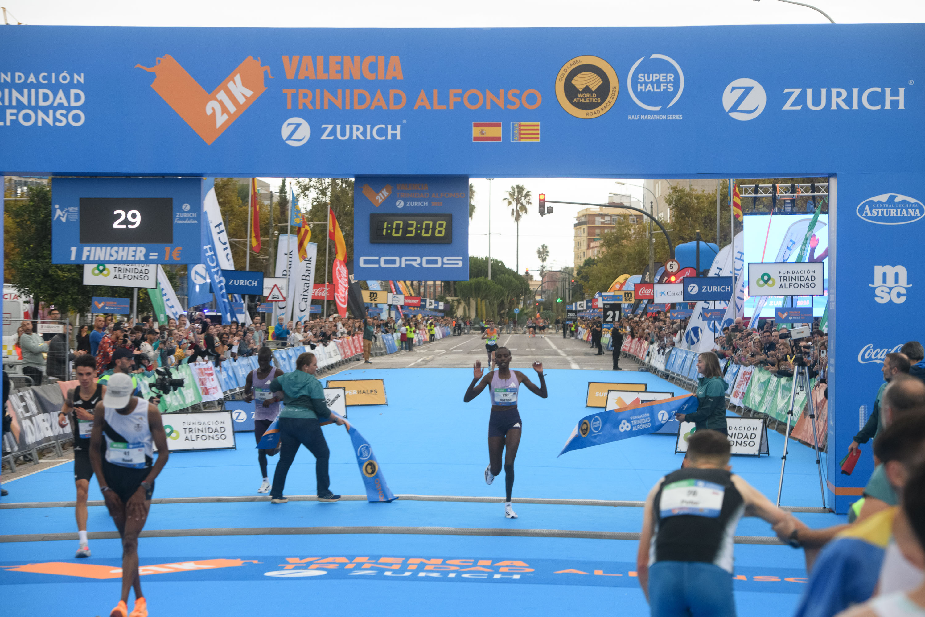 MEDIO MARATON VALENCIA 2025: RESULTADOS. Mayayo